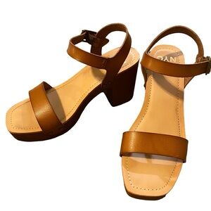 Madden NYC Women's Block Chunky Style Sandal Tan